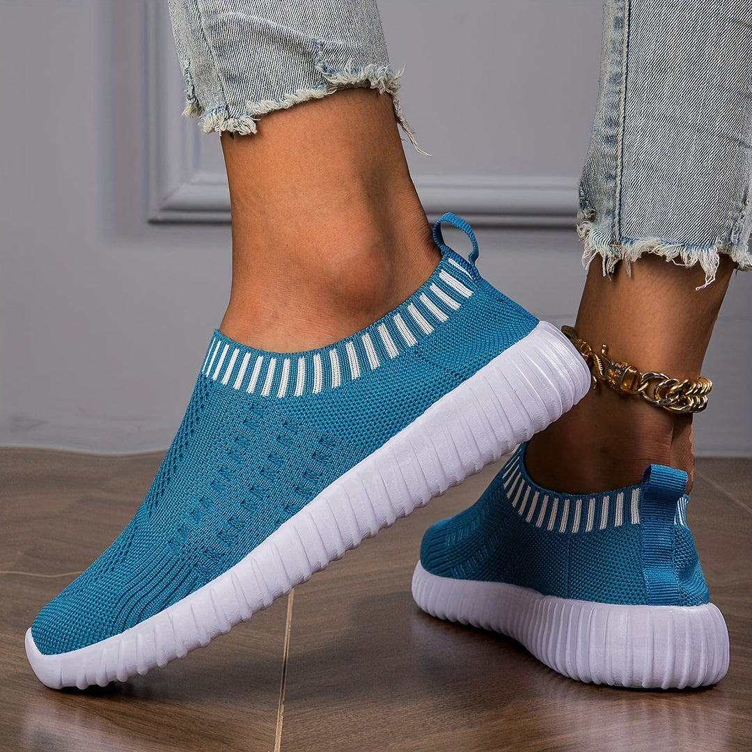 Ultra-lightweight non-slip trainers
