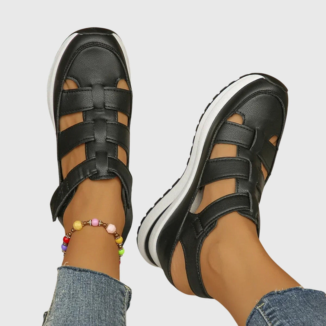 Finnie - Versatile Orthopaedic Sandals